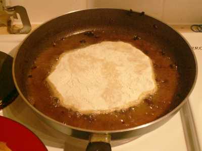 Frying the Placinta